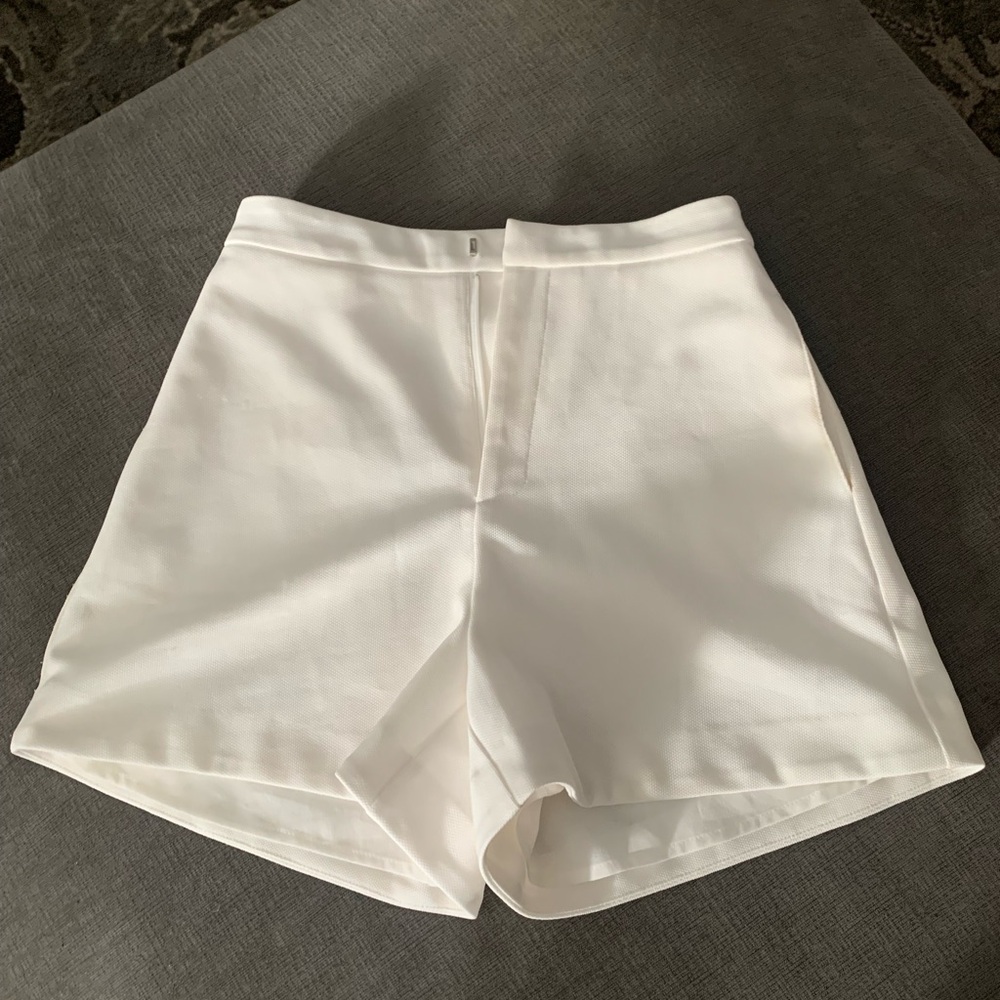 Tuckernuck woman’s lined dress shorts size XS
